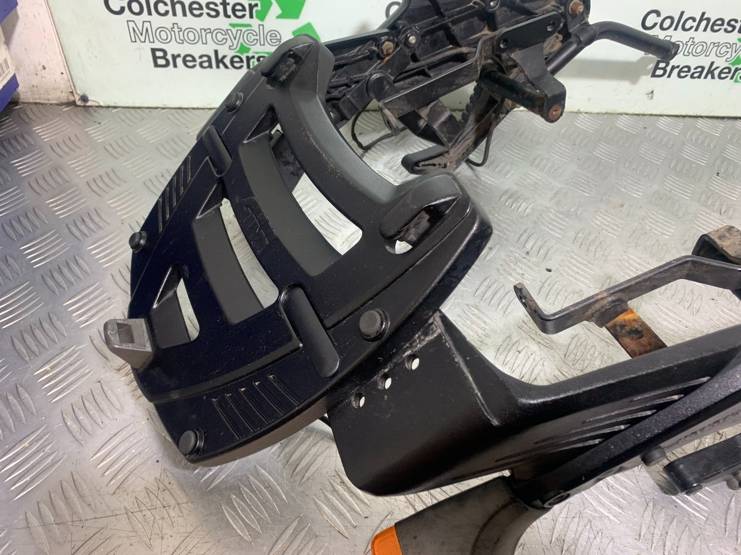 YAMAHA XJ900 DIVERSION MONOKEY RACK & GIVI TOP BOX   YEAR 1994-2002(CMB1292)