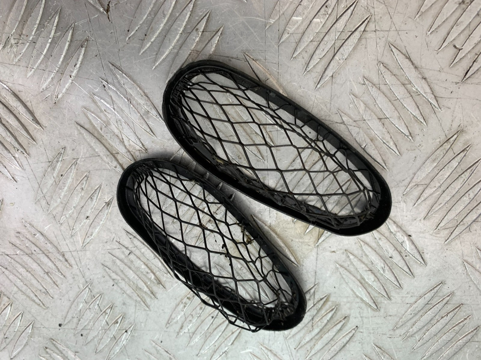 KAWASAKI ZZR1100 D AIR GRILLS YEAR 1993-2001 (CMB1189)