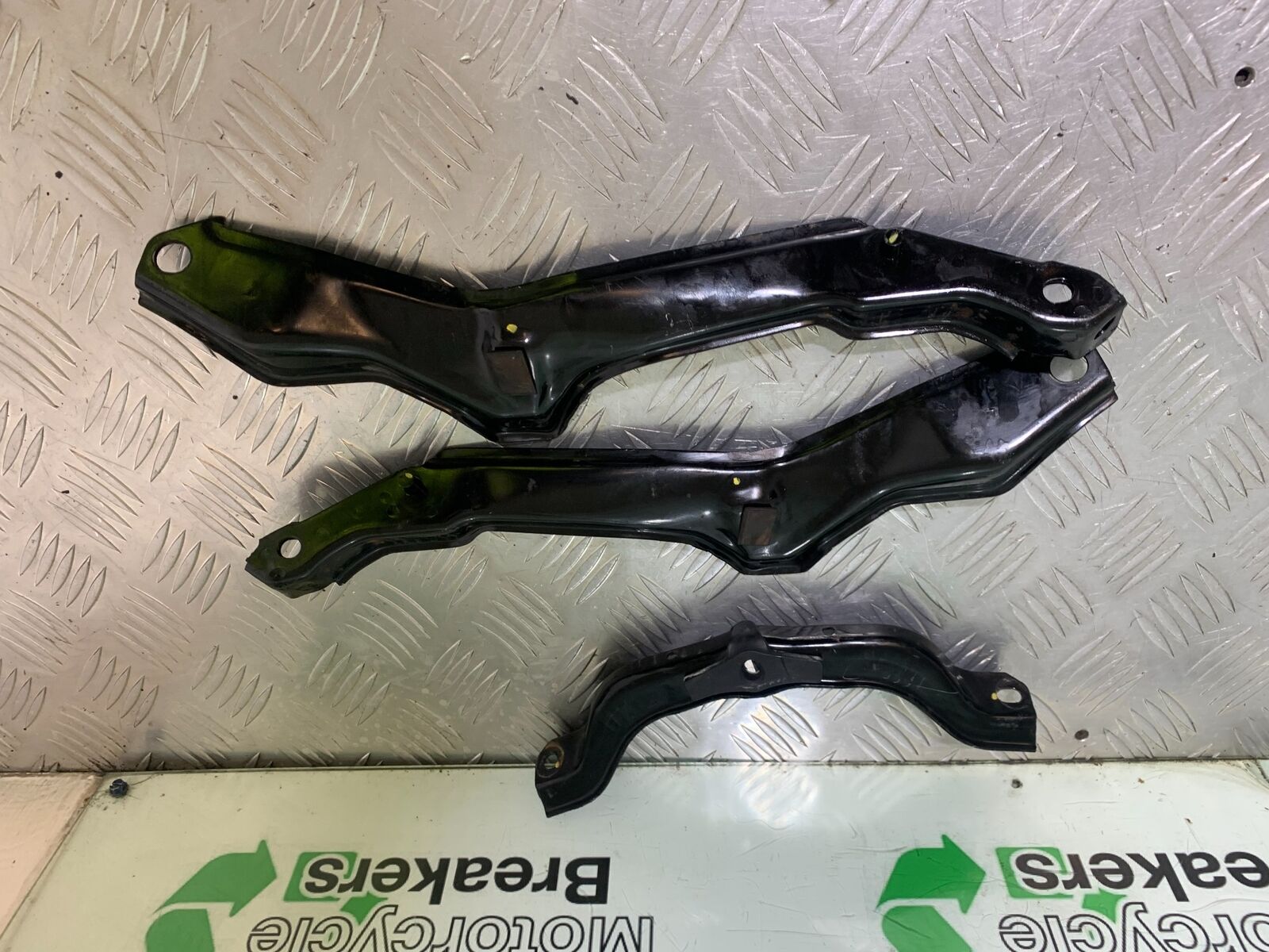 KTM 125 DUKE METAL FRAME BRACKETS   YEAR 2018-2023 (CMB1083)