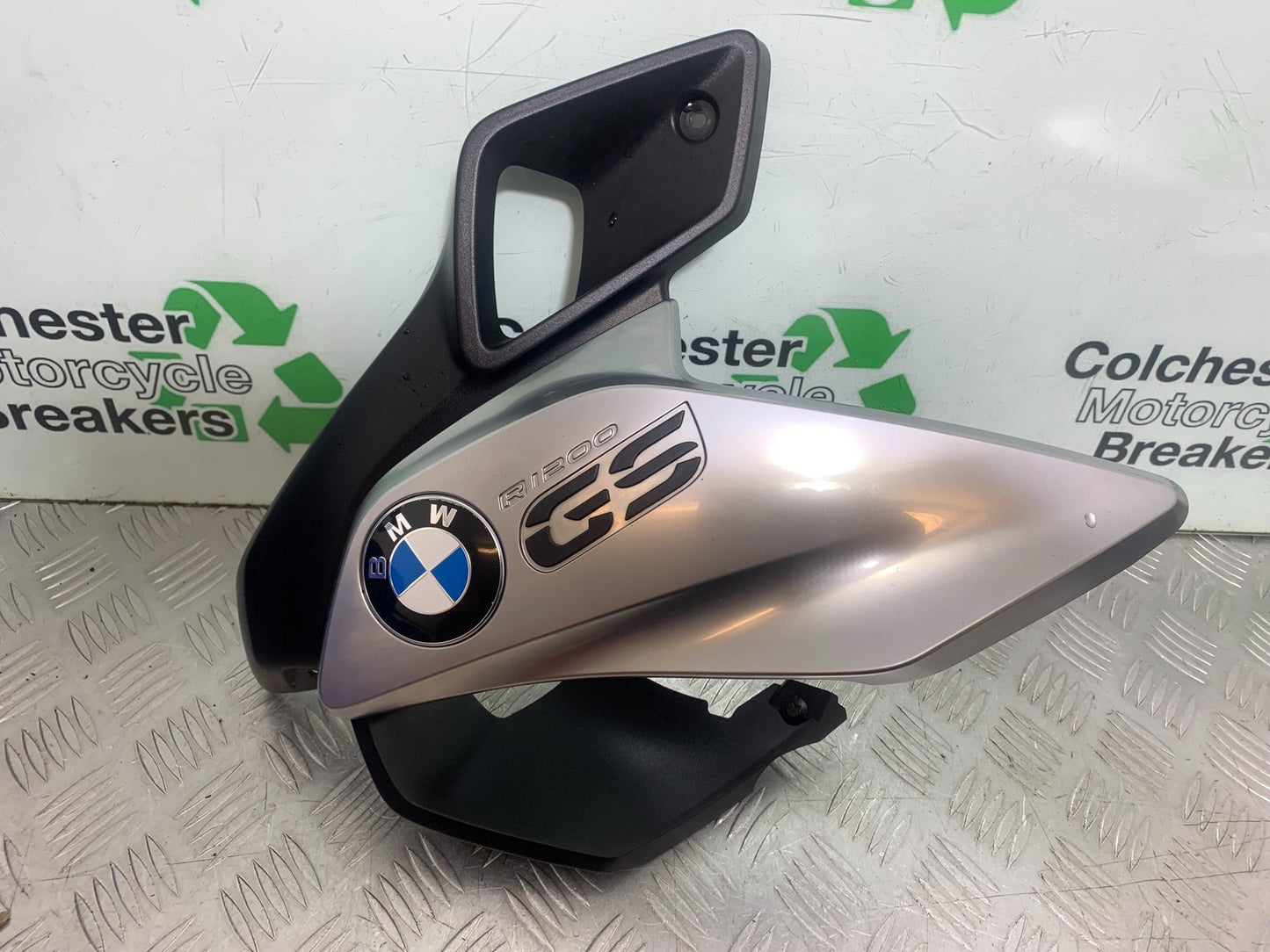 BMW R1200 R 1200 GS RIGHT SIDE FAIRING   YEAR 2013-2016 (CMB1257)