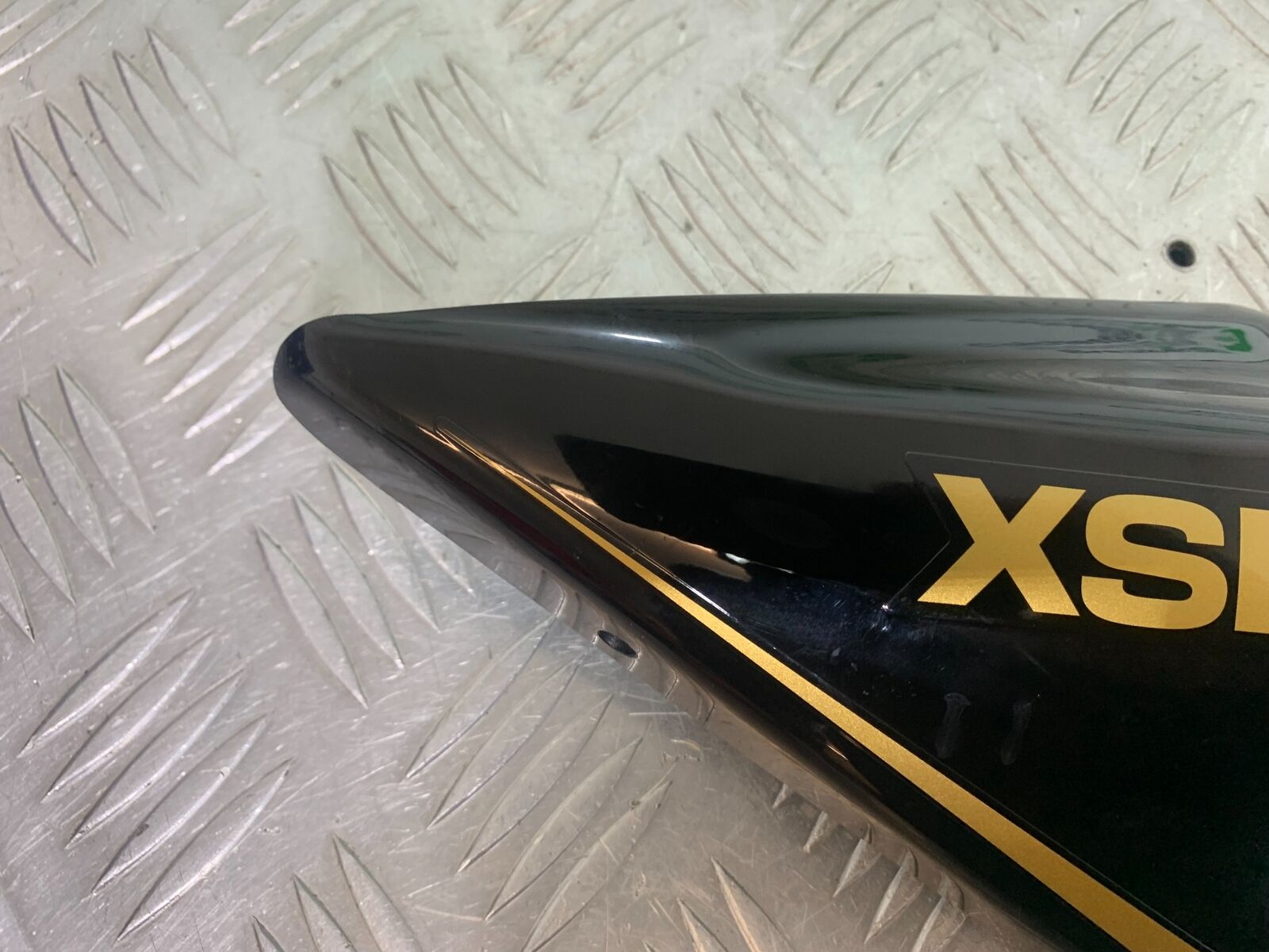YAMAHA XSR900 XSR 900 LEFT SIDE PANEL  YEAR 2021-2022 (CMB1073)
