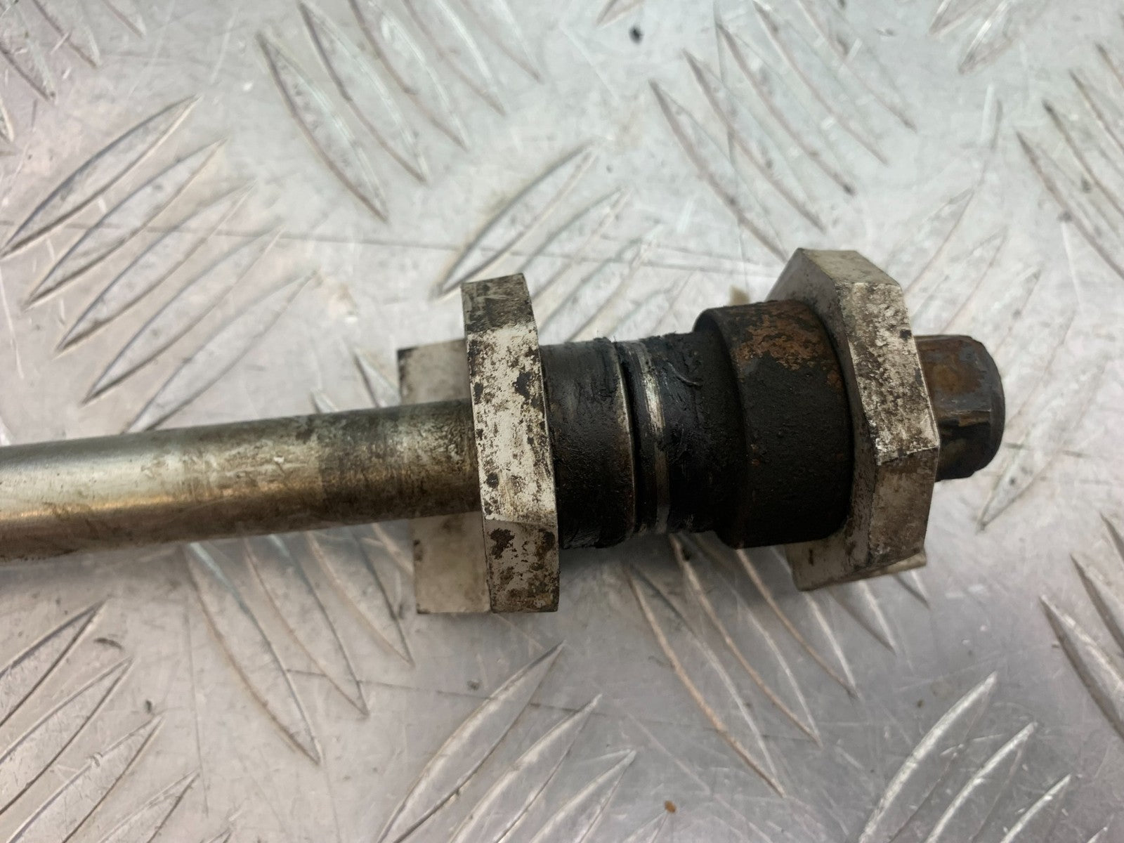 BENELLI BN125 BN 125 REAR WHEEL SPINDLE YEAR 2018-2021 (CMB1194)