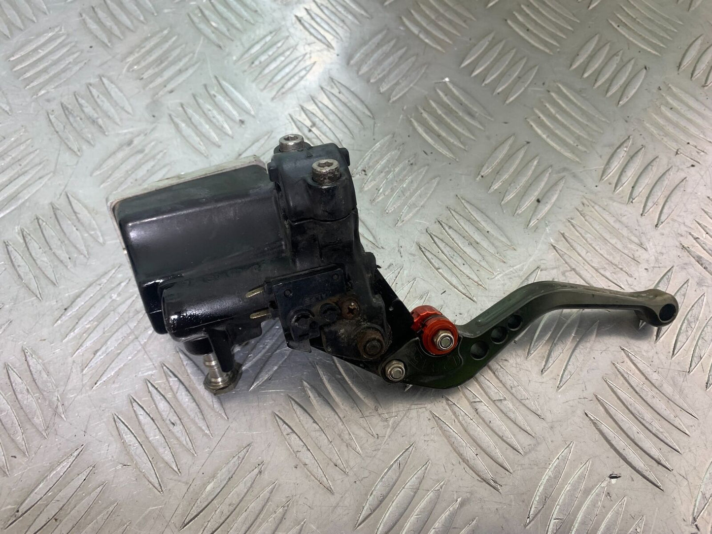 YAMAHA XJR1300 XJR 1300 BRAKE MASTER CYLINDER YEAR 1999-2003 (CMB1119)