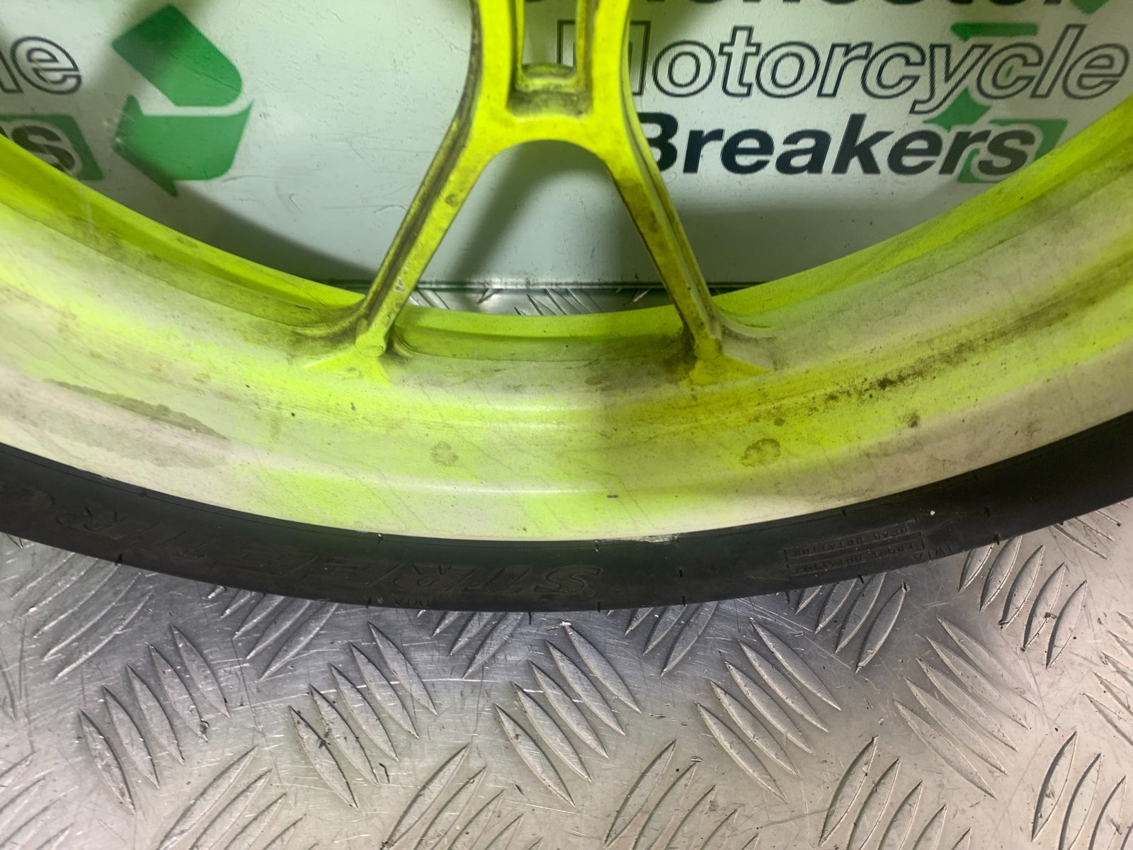 RIEJU 125 RS2 FRONT WHEEL  YEAR 2007 (CMB1142)