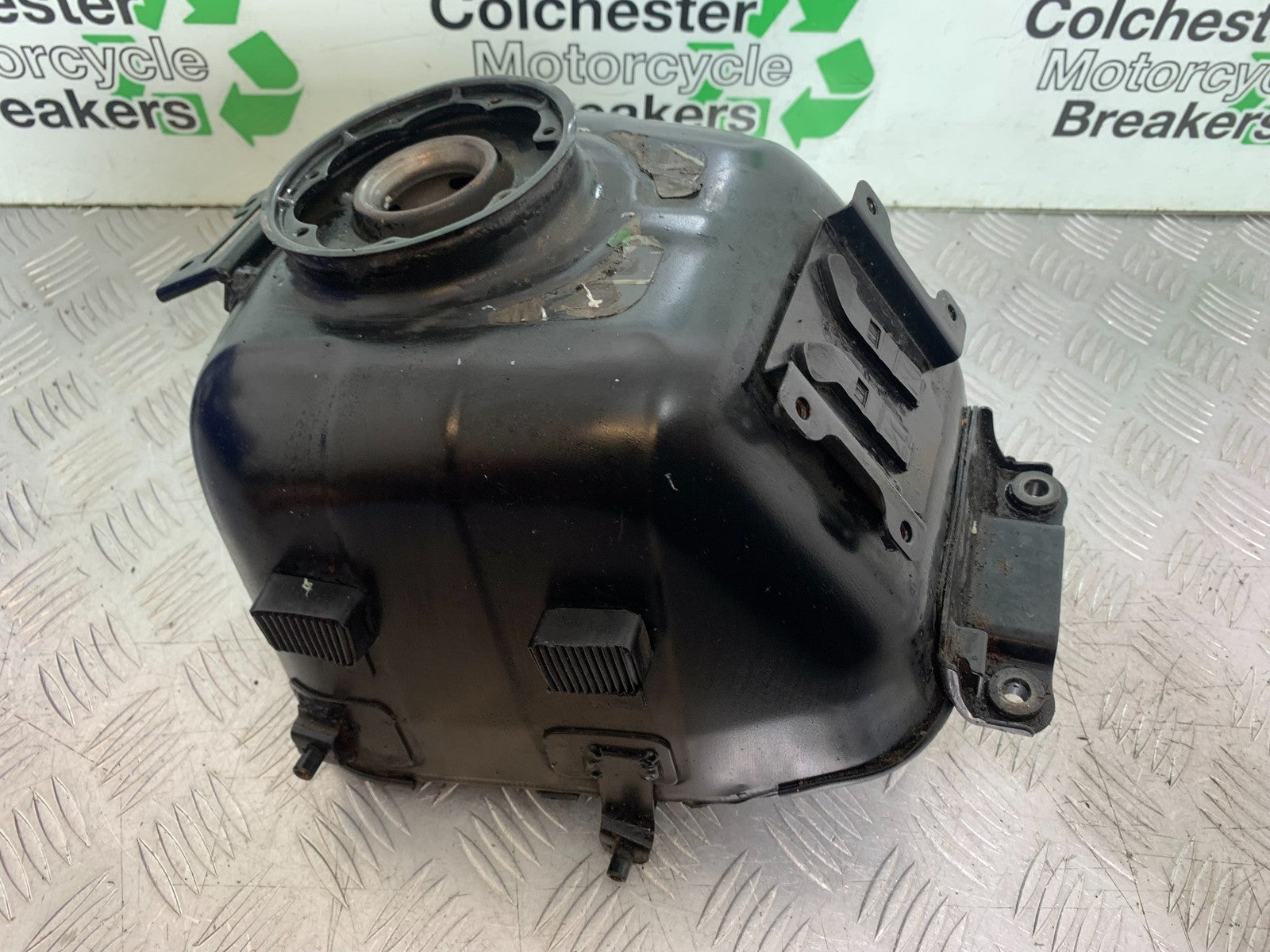 KTM RC125 RC 125 PETROL TANK  YEAR 2017-2022 (CMB 1244)