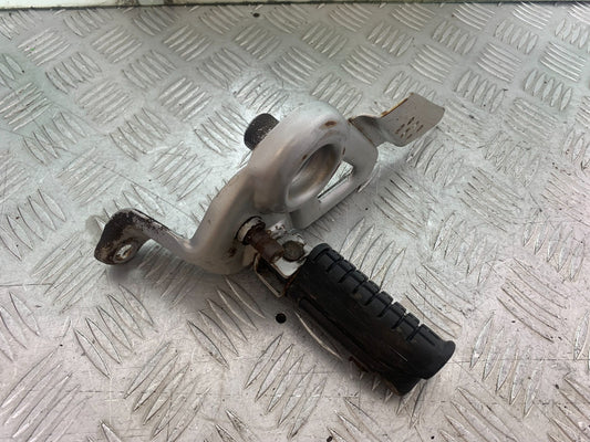 HONDA CBF125 CBF 125 FRONT LEFT HANGER  YEAR 2009-14  (CMB1172)