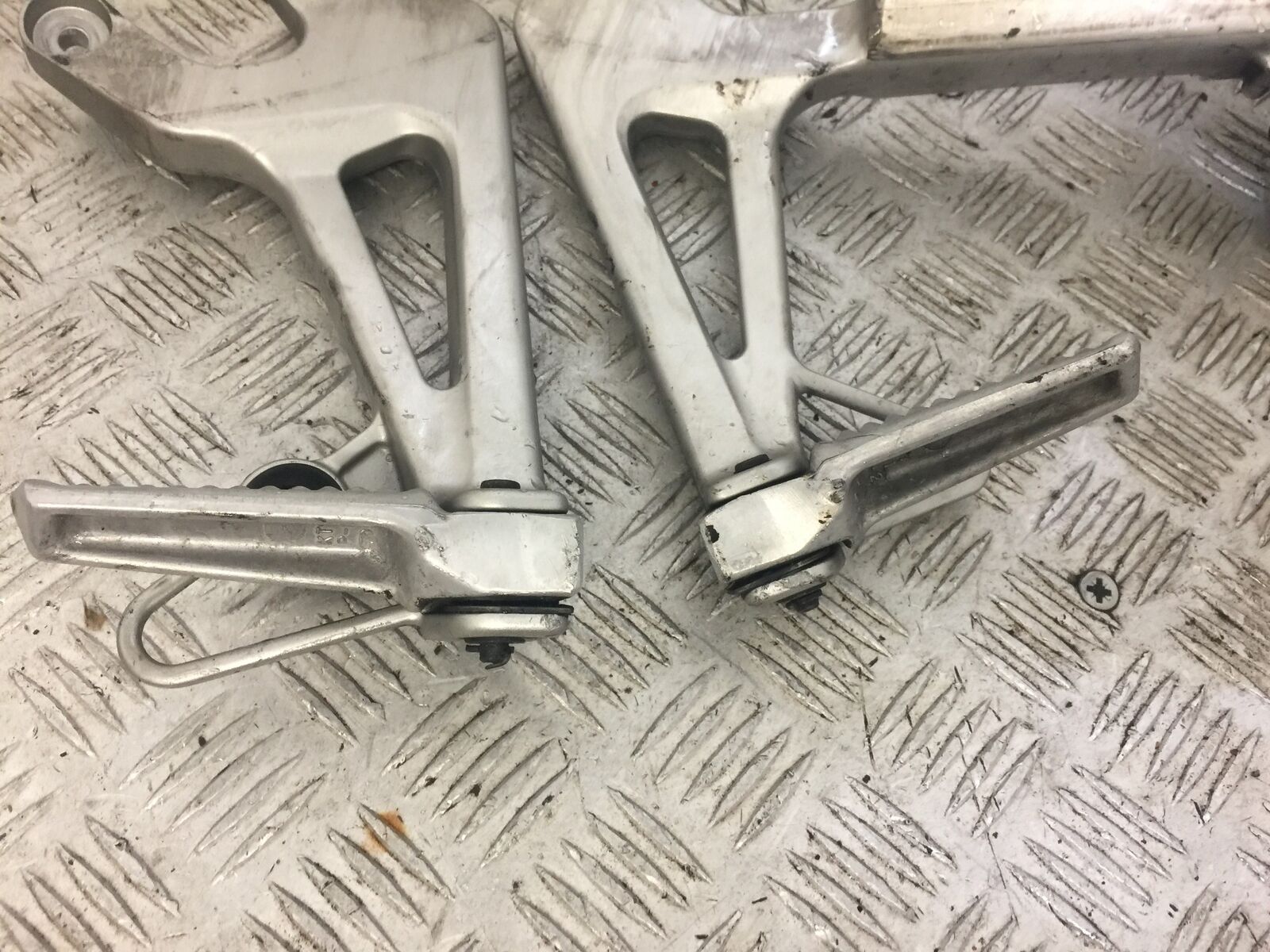HONDA VFR800 VFR 800 PRE V-TEC REAR HANGERS  YEAR 1998-01(STOCK 655)