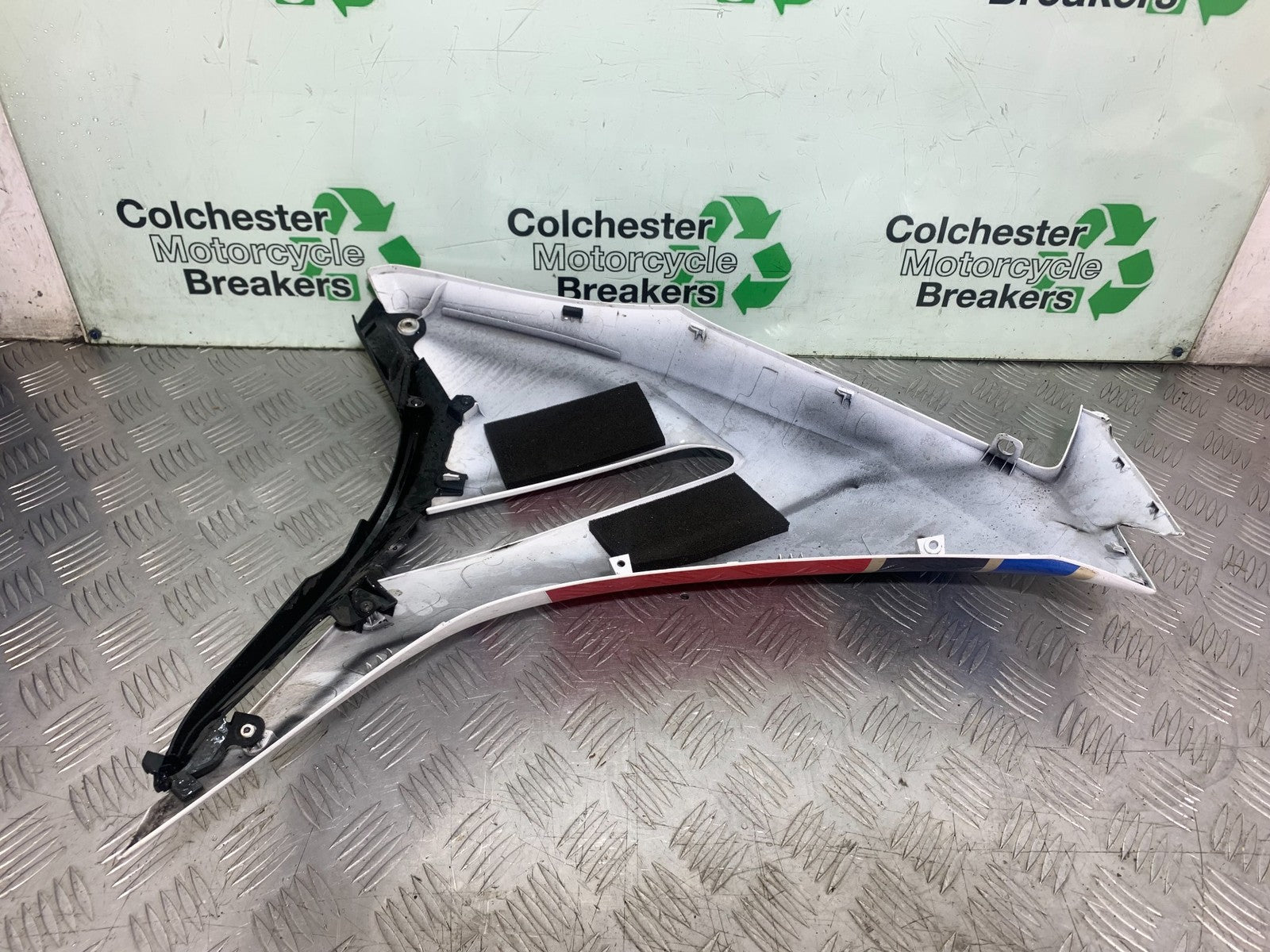 HONDA CBR1000 rr FIREBLADE LEFT FAIRING PANEL   YEAR 2012-2016 (CMB1198)