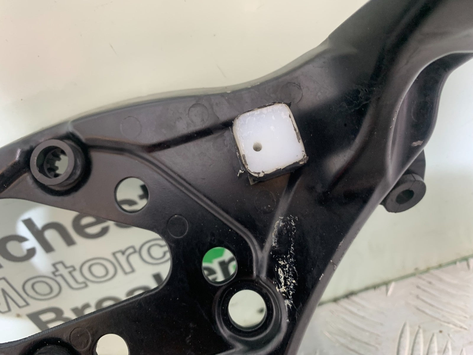 HONDA CBR1000 RR CBR1000 FIREBLADE FRONT FAIRING BRACKET 2008-2011 (CMB1179)