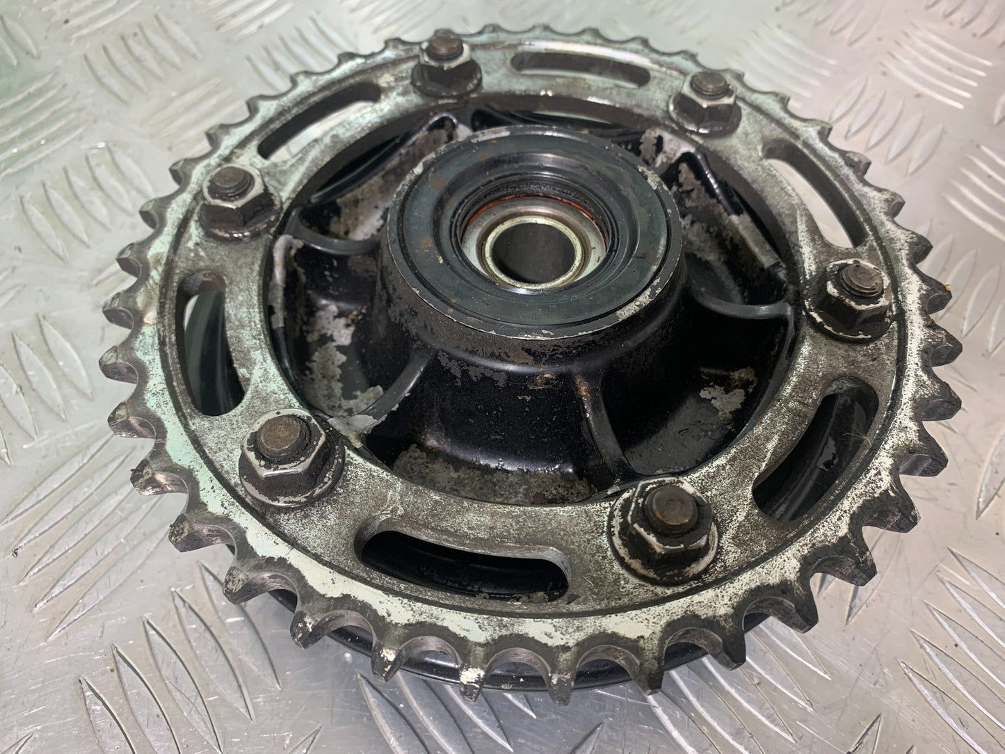 YAMAHA XJR1300 XJR 1300 SPROCKET CARRIER YEAR  1999-2003 (CMB1119)