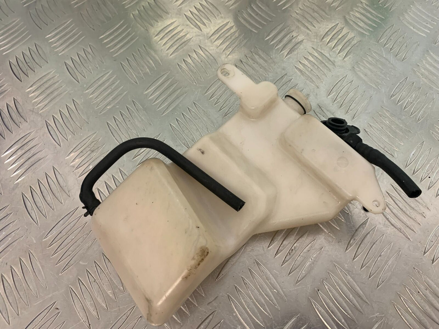 TRIUMPH 1050 SPRINT GT COOLANT BOTTLE  YEAR 2010-2014 (STOCK 979)