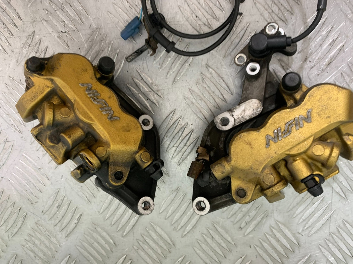 HONDA CBF600 CBF 600 FRONT BRAKE CALIPERS  YEAR 2004-07  (CMB1305)