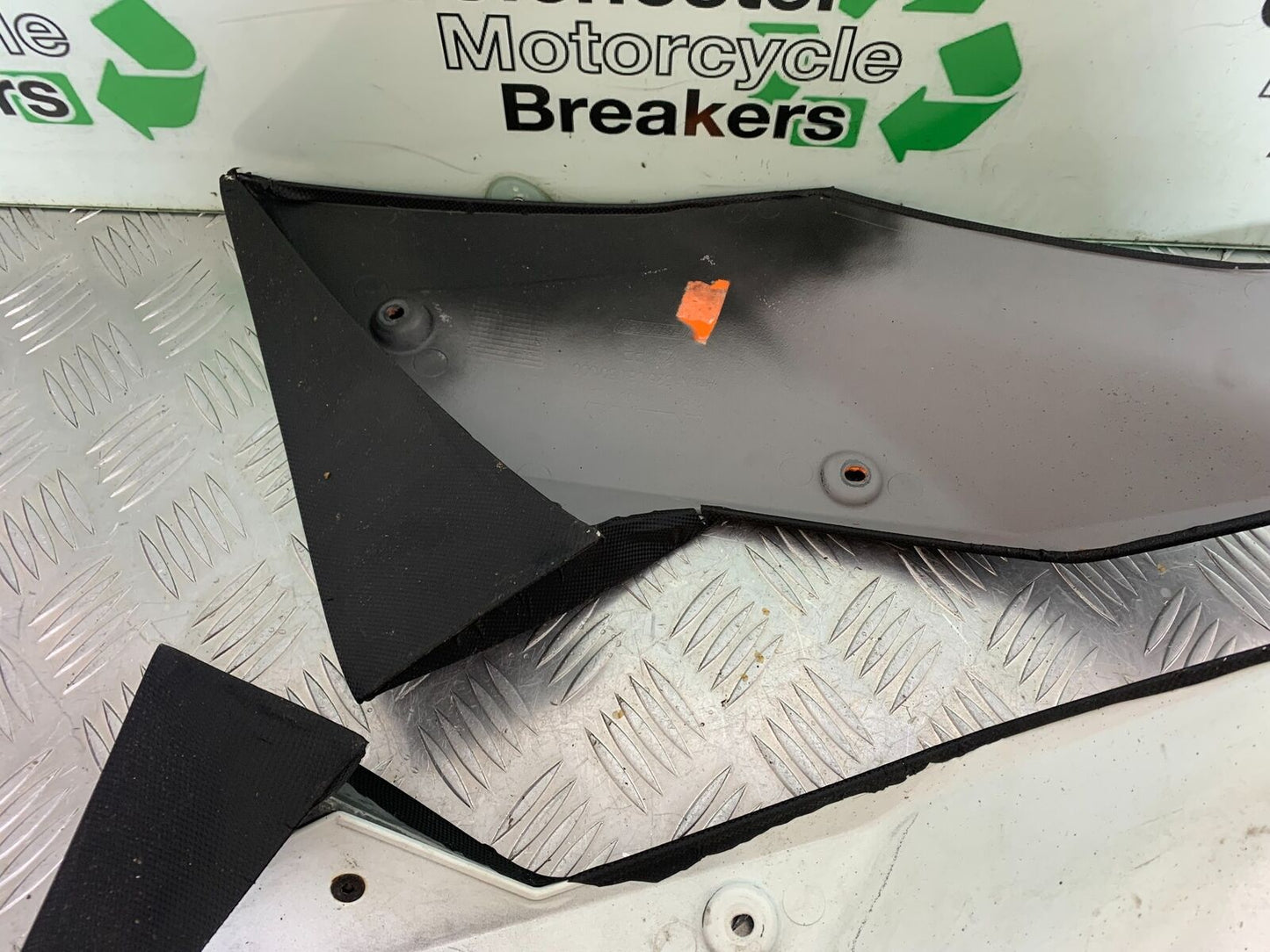 KTM 990 SUPERMOTO T LOWER TANK PANELS   YEAR 2010-2011  (CMB1032)