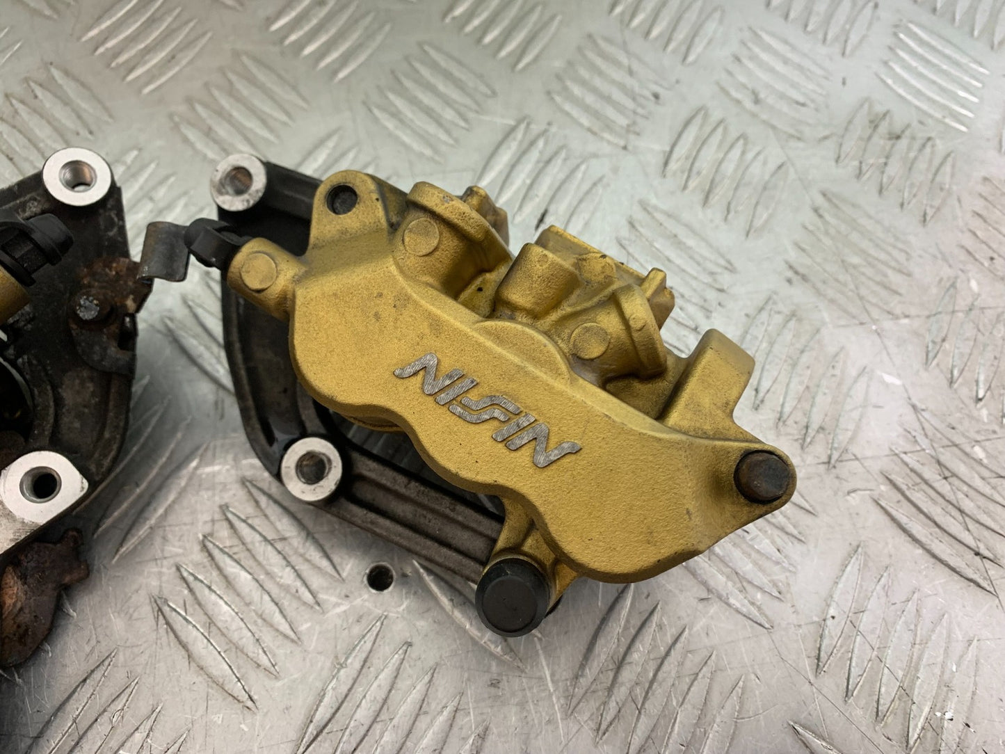 HONDA CBF600 CBF 600 FRONT BRAKE CALIPERS  YEAR 2004 -07 (CMB1247)