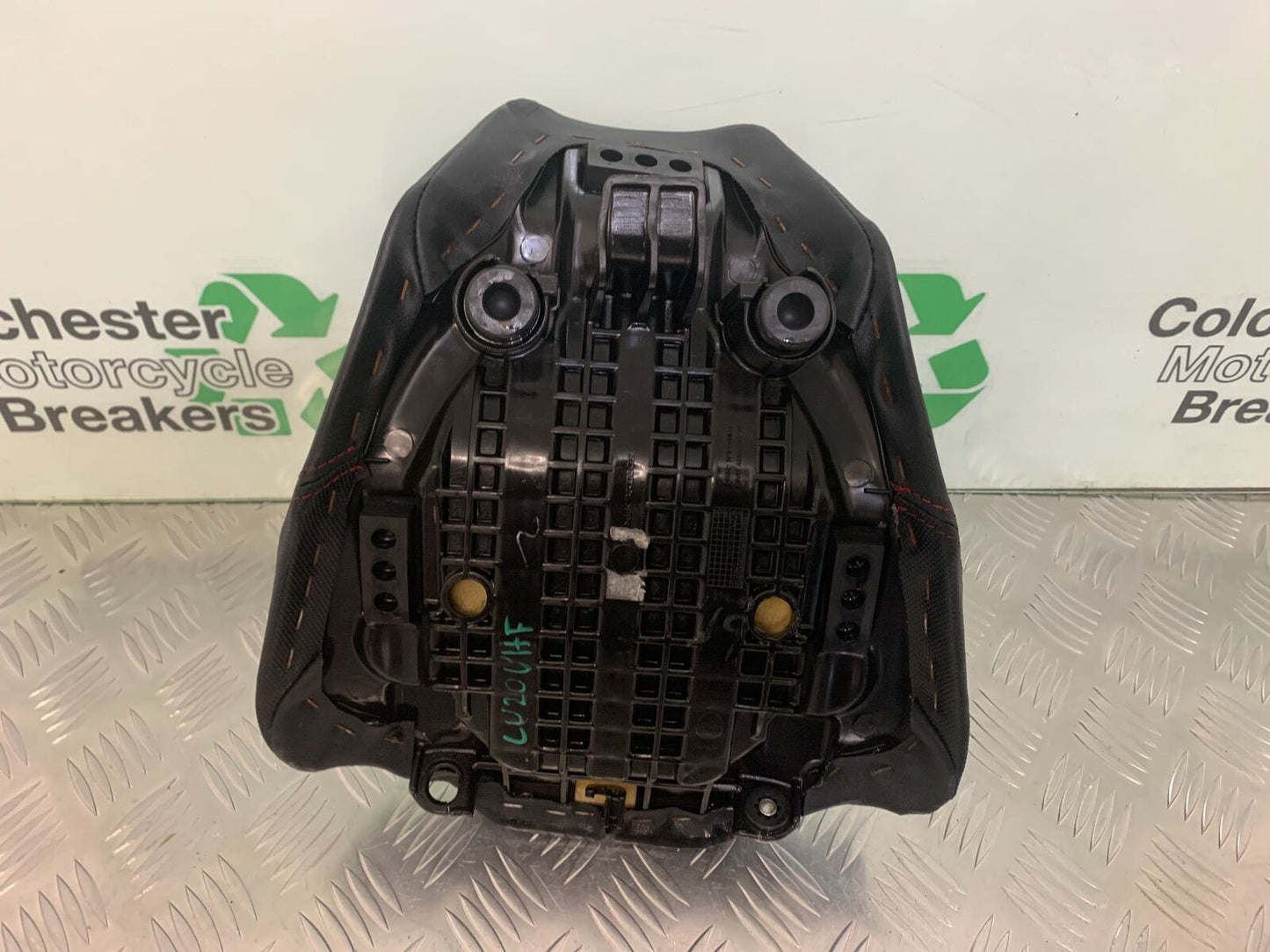 HONDA CBR650 R CBR 650R FRONT SEAT   YEAR 2019-2020 (STOCK 952)