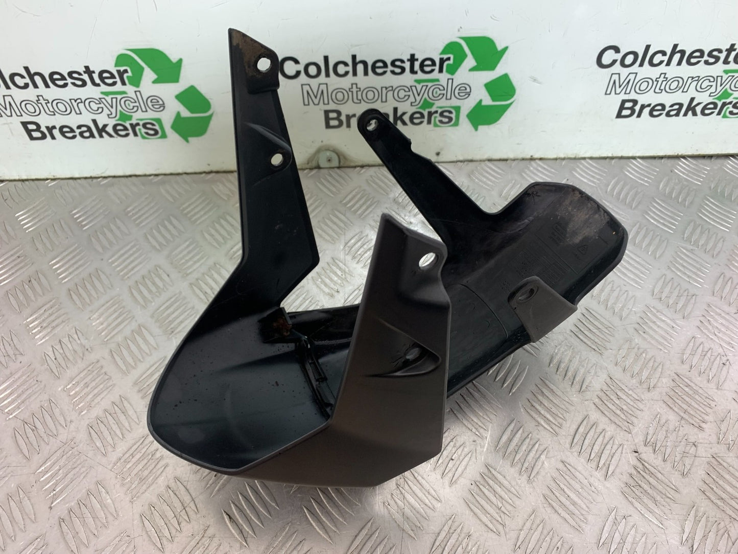 KTM DUKE 125 FRONT MUDGUARD  YEAR 2017-2022 (CMB1274)