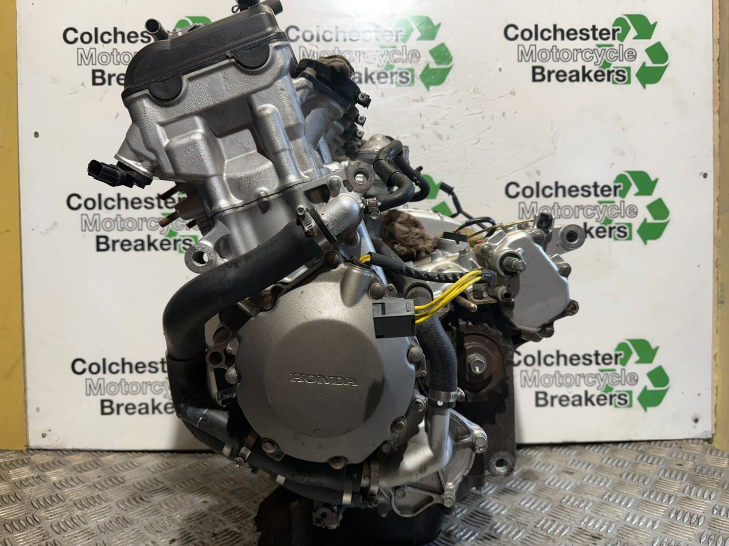 HONDA CBR1000RR CBR 1000 RR FIREBLADE SC57 ENGINE YEAR 2006 2007 (CMB1220)