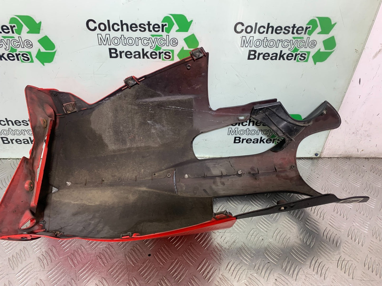 APRILIA RSV1000 RSV 1000 MILLE BELLYPAN 1998- 2003 (CMB1184)