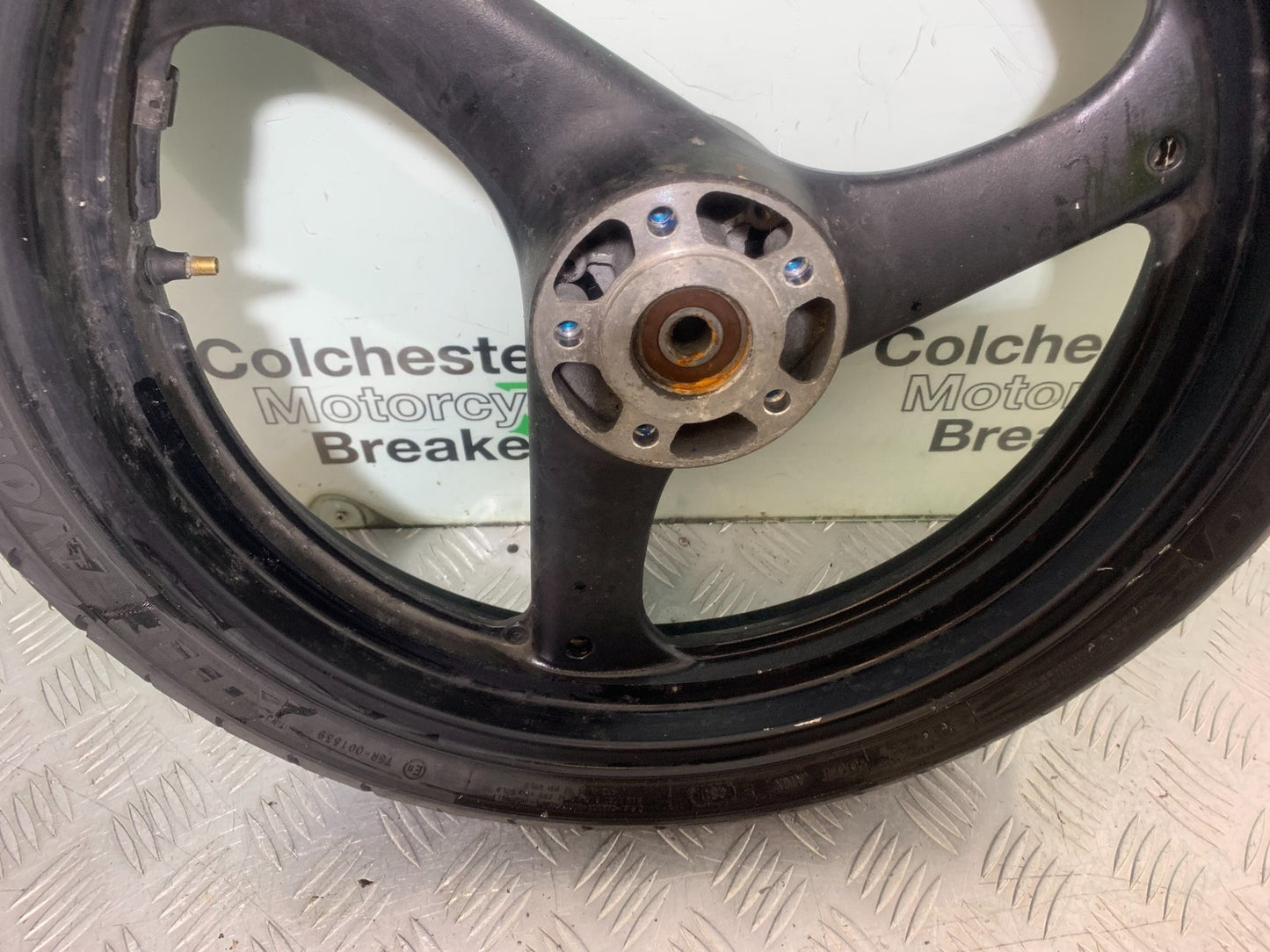 SUZUKI GS500 GS 500 FRONT WHEEL YEAR 2001-2008 (CMB1254)