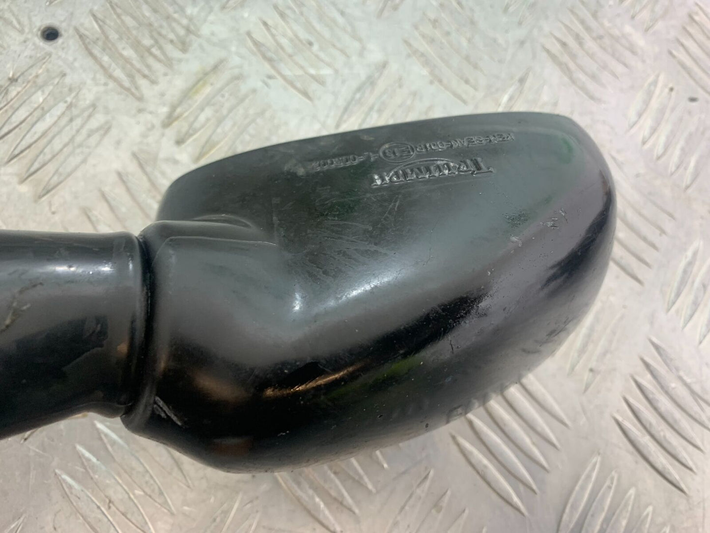 TRIUMPH 955i SPRINT ST RIGHT MIRROR  YEAR 1999-2004 (CMB1124)