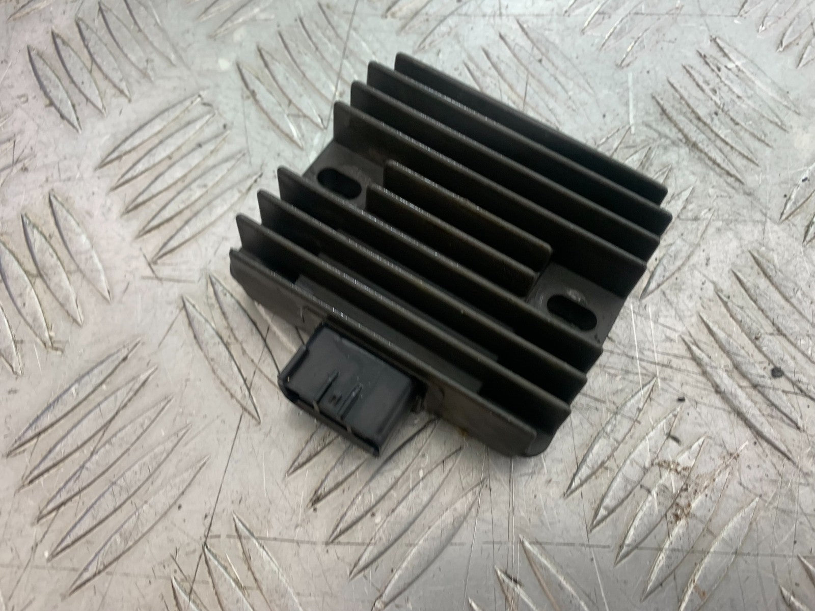YAMAHA XMAX 250 XMAX 250 REGULATOR  YEAR 2006-09 (CMB1201)