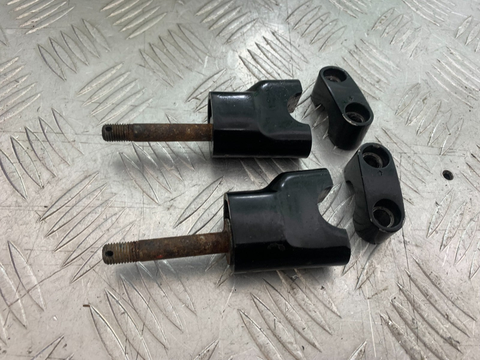 YAMAHA FZS1000 FAZER HANDLEBAR RISERS  YEAR 2001-05 (CMB1275)