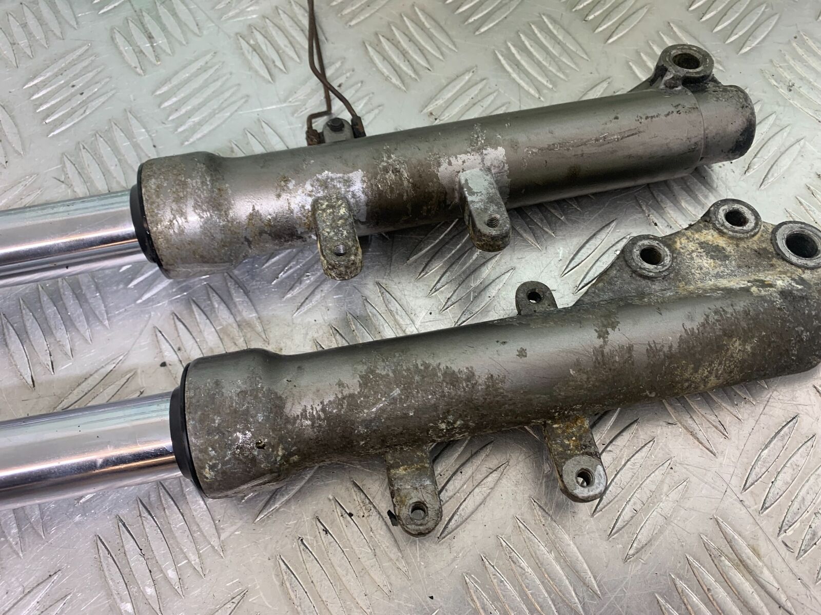 LEXMOTO MATADOR 125 JJ125T-17 FORKS (CMB1115)