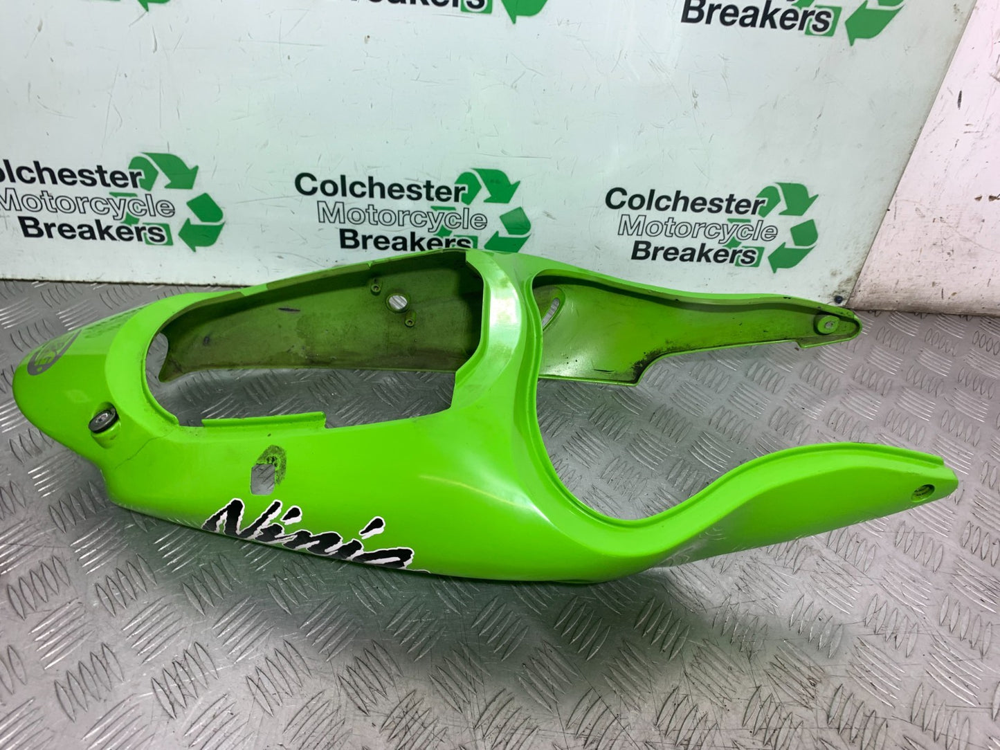 KAWASAKI ZX9R ZX9 R TAIL PIECE  YEAR 1998-1999 (CMB1329)
