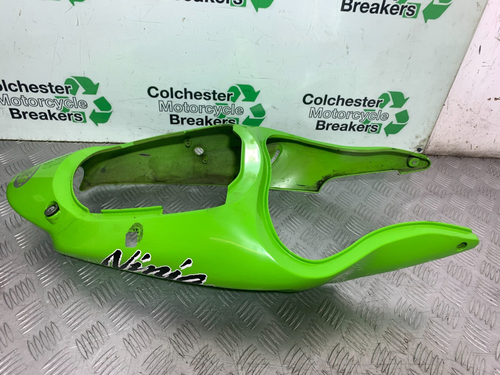 KAWASAKI ZX9R ZX9 R TAIL PIECE  YEAR 1998-1999 (CMB1329)