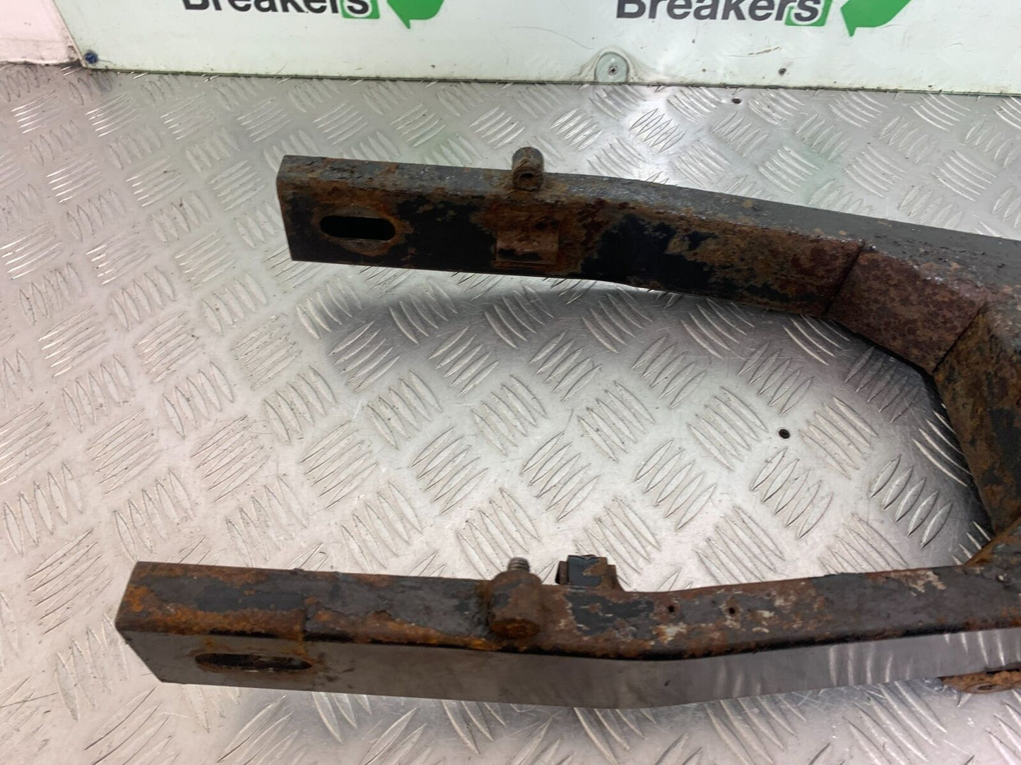 KAWASAKI Z750 Z 750 SWINGARM  YEAR 2004-2006  (CMB1104)