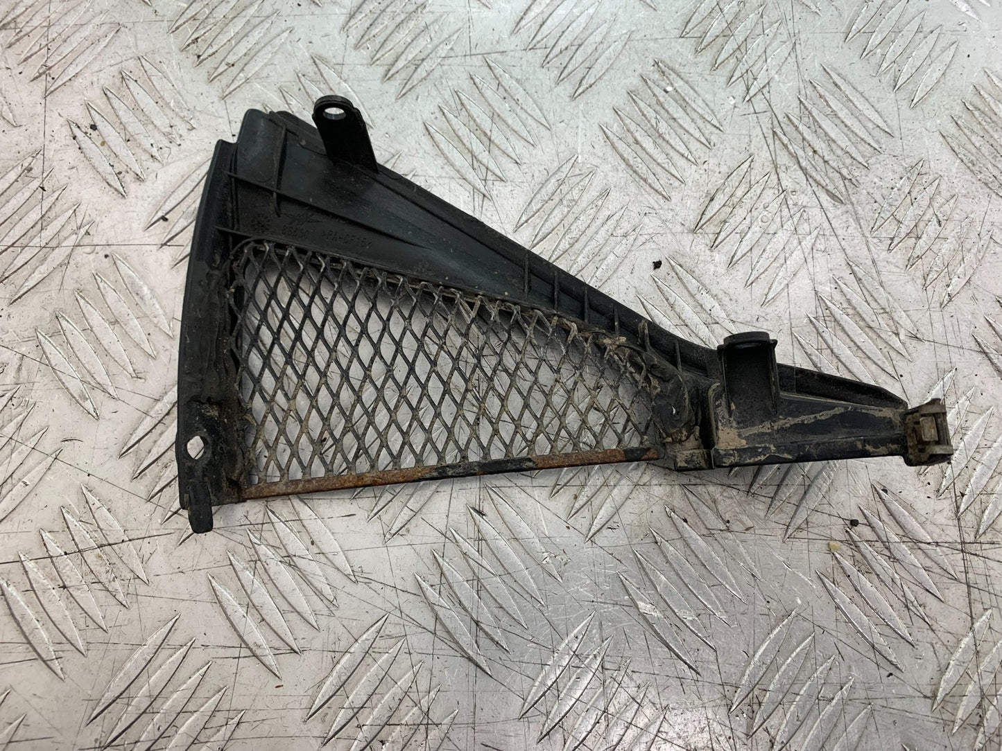 MV AGUSTA 800 F3 RIGTH LOWER GRILL  YEAR 2017-2019 (CMB1227)