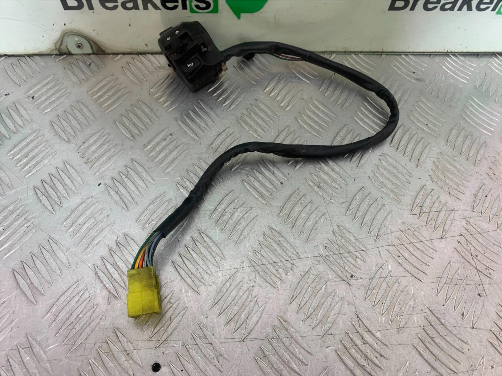 SUZUKI AN 200 UH 200 LEFT SWITCH GEAR  YEAR 2007-2009 (CMB1256)