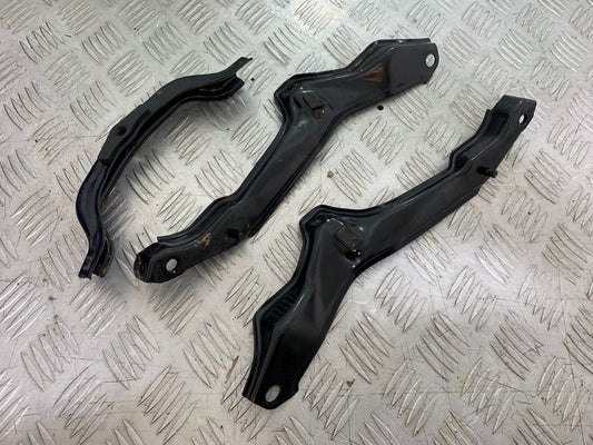 KTM 125 DUKE  BRACKETS  YEAR 2018-2023 (CMB1185)