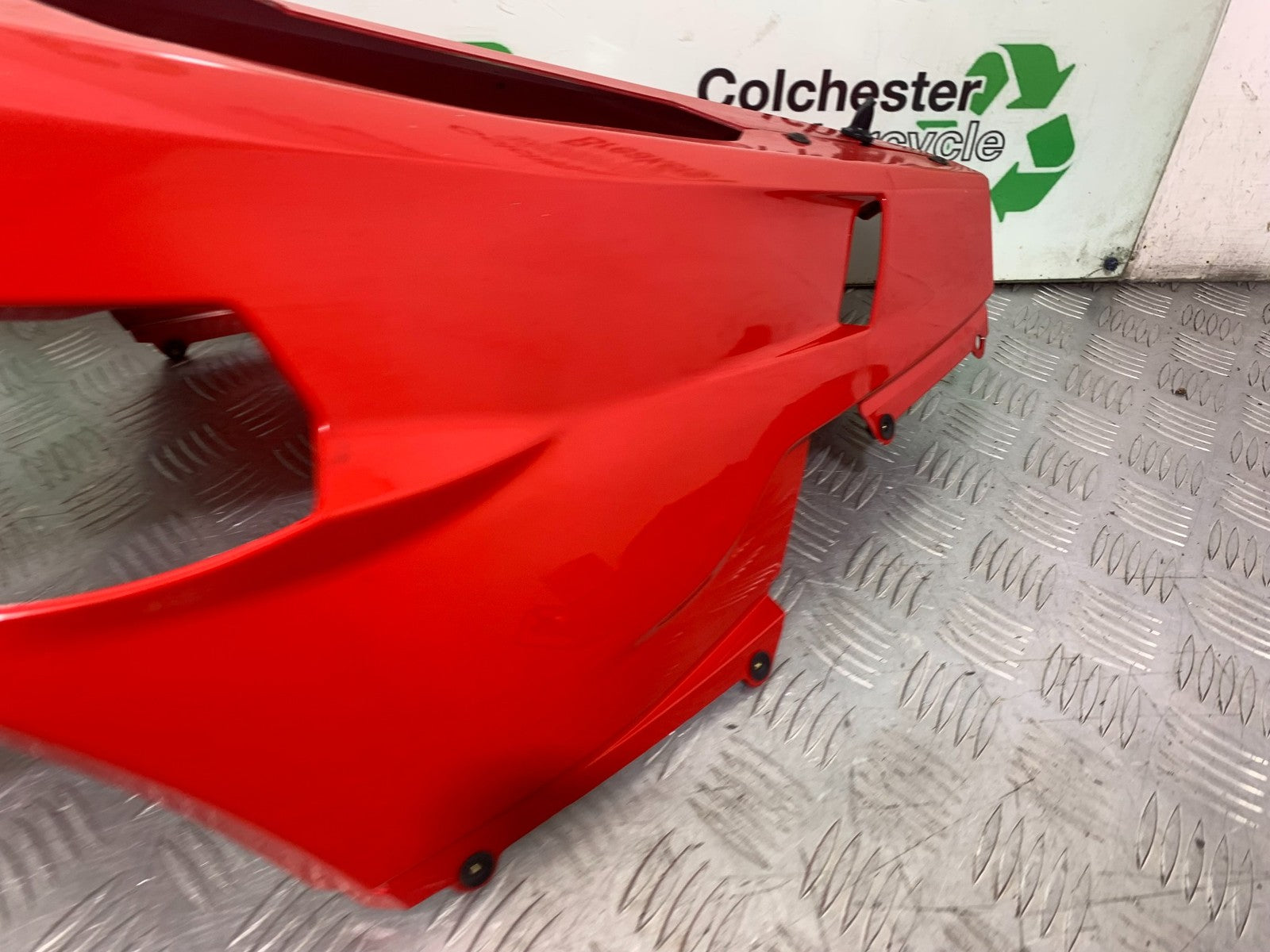DUCATI 1198 S BELLYPAN YEAR 2009-2011 (CMB1219)