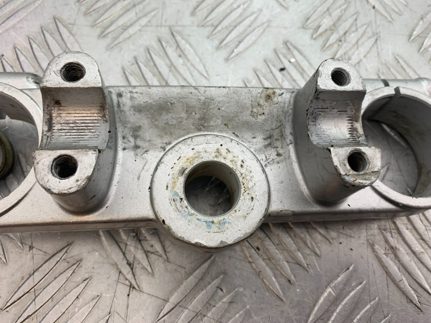 QINGQI QM125 GY-2B TOP YOKE   YEAR 2016 (CMB1228)