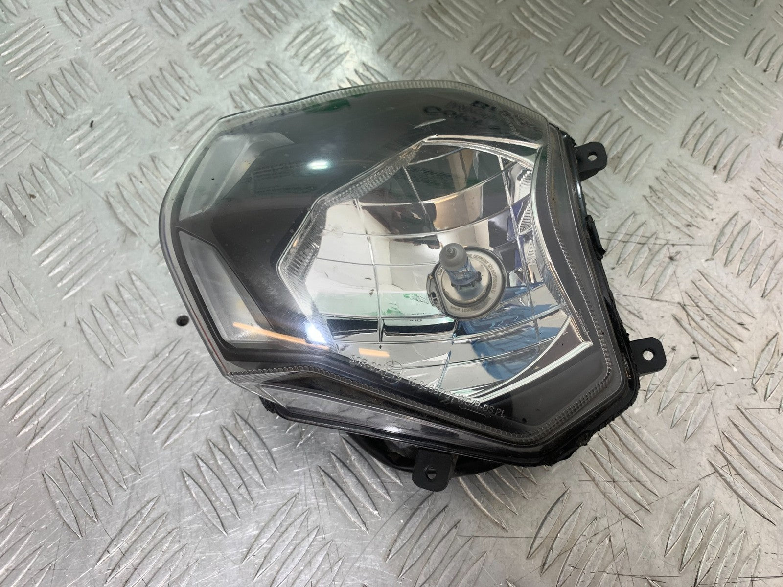 BENELLI BN125 BN 125 HEADLIGHT YEAR 2018-2021 (CMB1194)