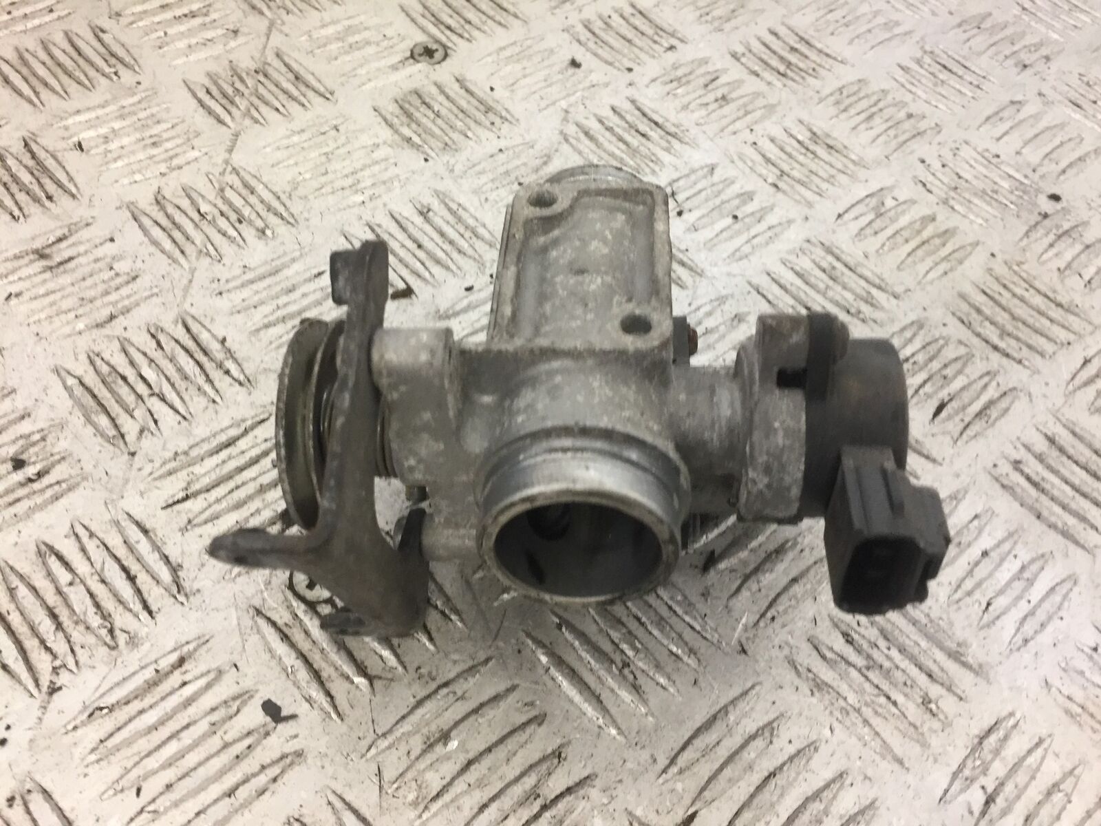 YAMAHA XMAX 125 XMAX-125 THROTTLE BODY  YEAR 2012 (STOCK 689)