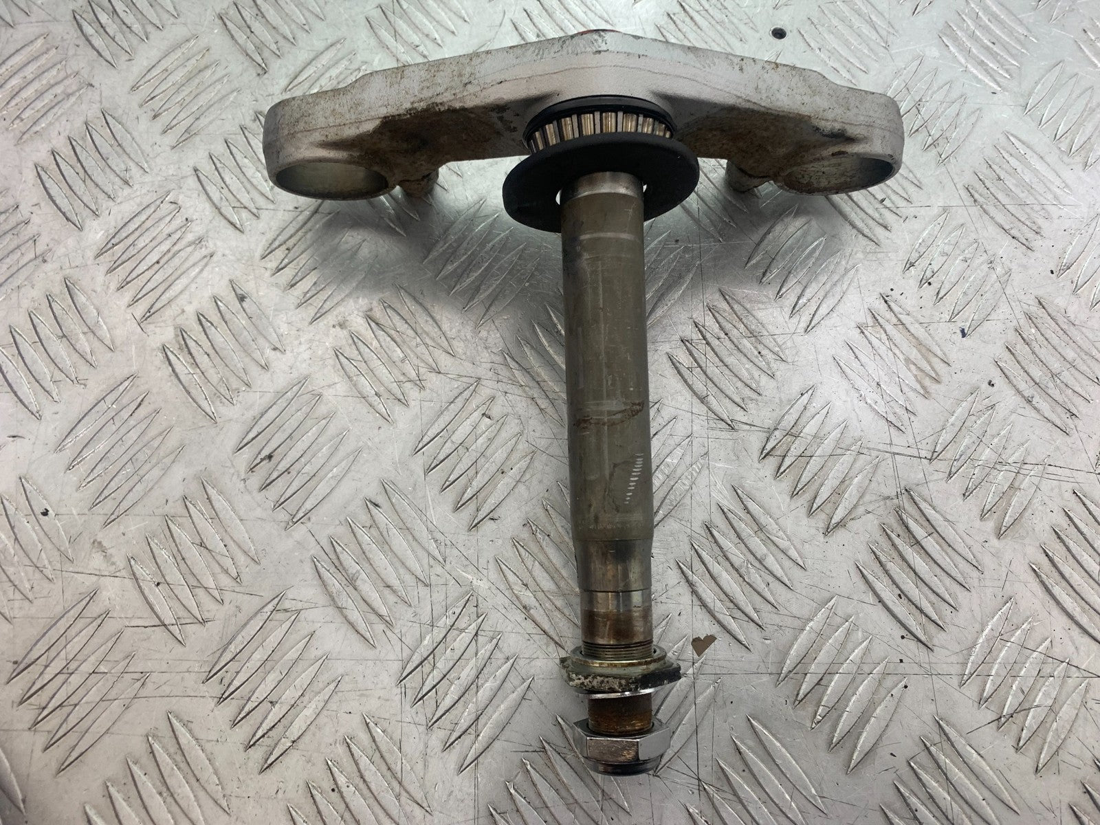 TRIUMPH 955i SPRINT ST BOTTOM YOKE 1999-2004 (CMB1176)