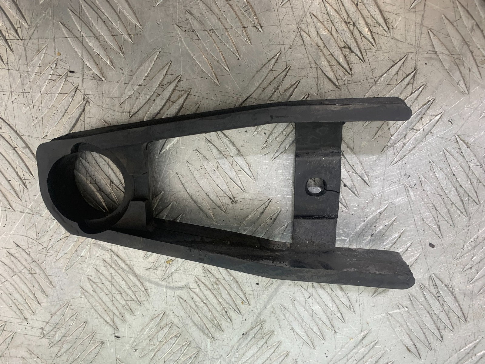 SUZUKI GSX750 INAZUMA CHAIN GUIDE   YEAR 1998-2003 (CMB1308)