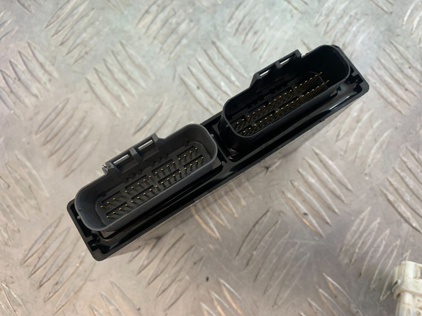 SUZUKI GSX S 1000 GSX-S 1000 ECU   YEAR 2016-2019 (CMB1082)