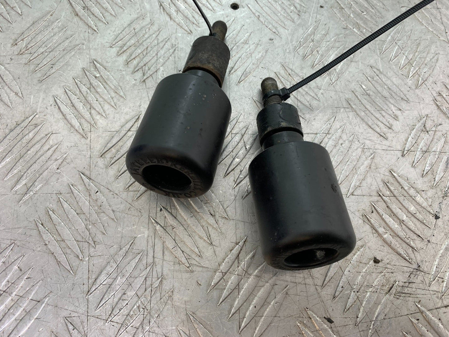 HONDA CBF600 CBF 600 CRASH BOBBINS YEAR 2004 -07 (CMB1247)