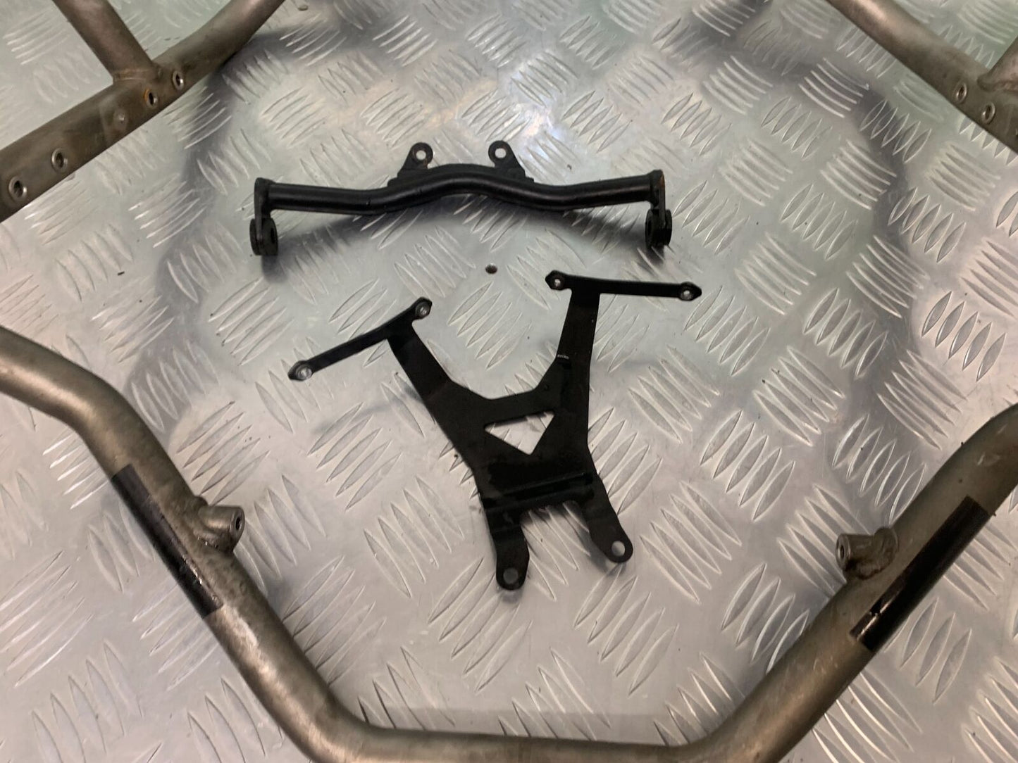 HONDA CRF1000 (DCT) AFRICA TWIN SIDE CRASH BARS   YEAR 2019 (STOCK 962)