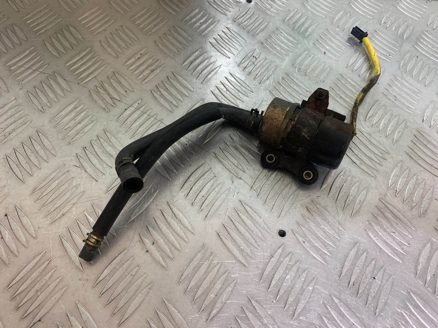YAMAHA YZF600 YZF 600 THUNDERCAT PETROL PUMP   1996-2003 (CMB1134)