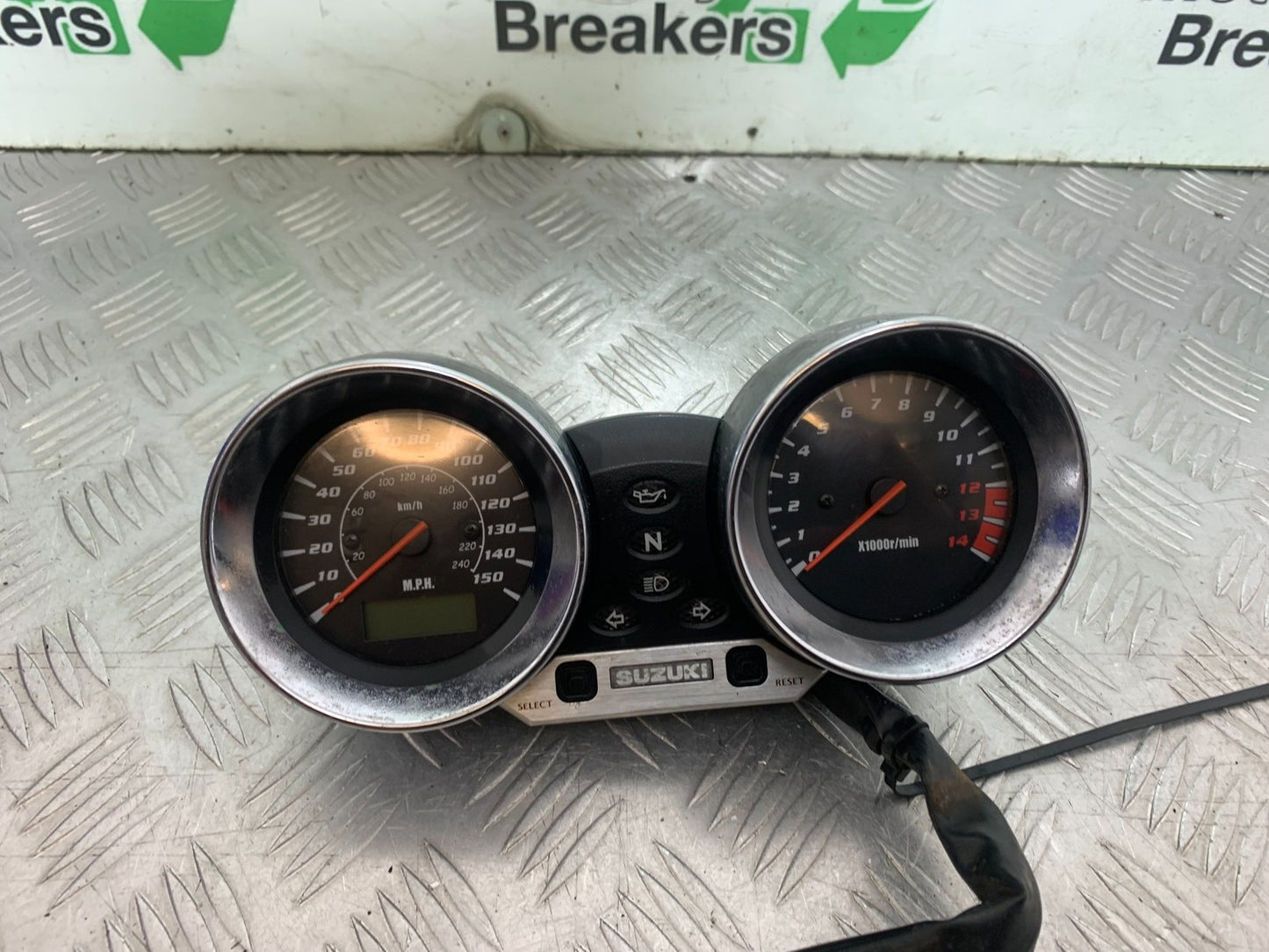 SUZUKI GSF600 GSF 600 BANDIT CLOCKS SPEEDO DASH  2000-2004 (CMB1269)