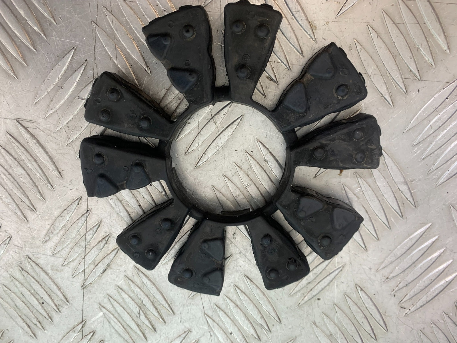BMW M1000 R CUSH DRIVE RUBBERS  YEAR 2023-2024 (CMB1140)