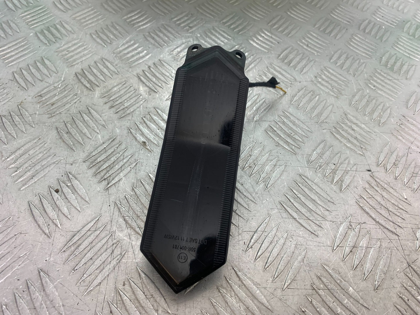 YAMAHA YZF R7 REAR LIGHT  YEAR 2022-2025 (CMB1255)