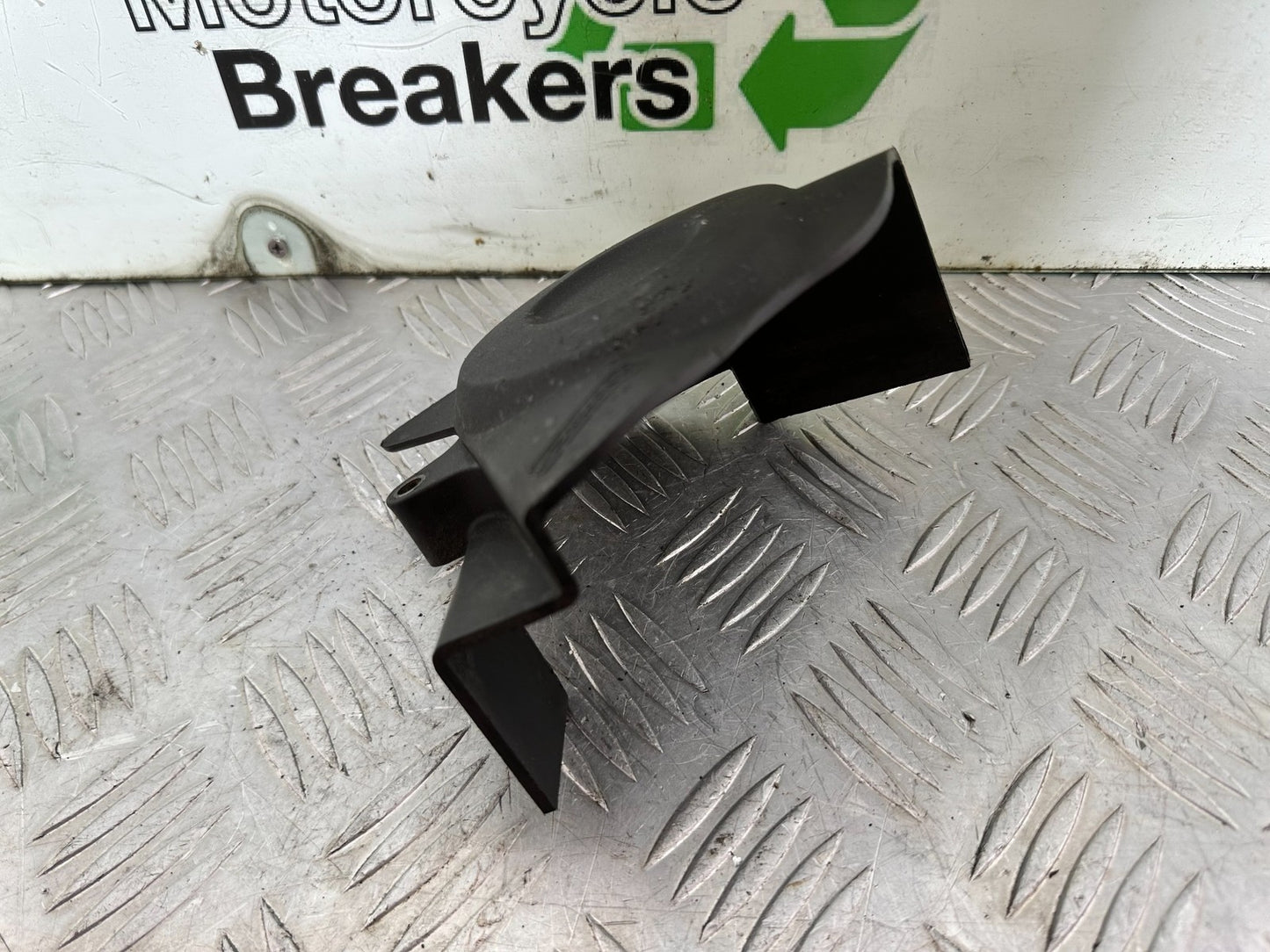 KAWASAKI ER6 F ER6F FRONT SPROCKET COVER YEAR 2005-2008 (CMB1178)