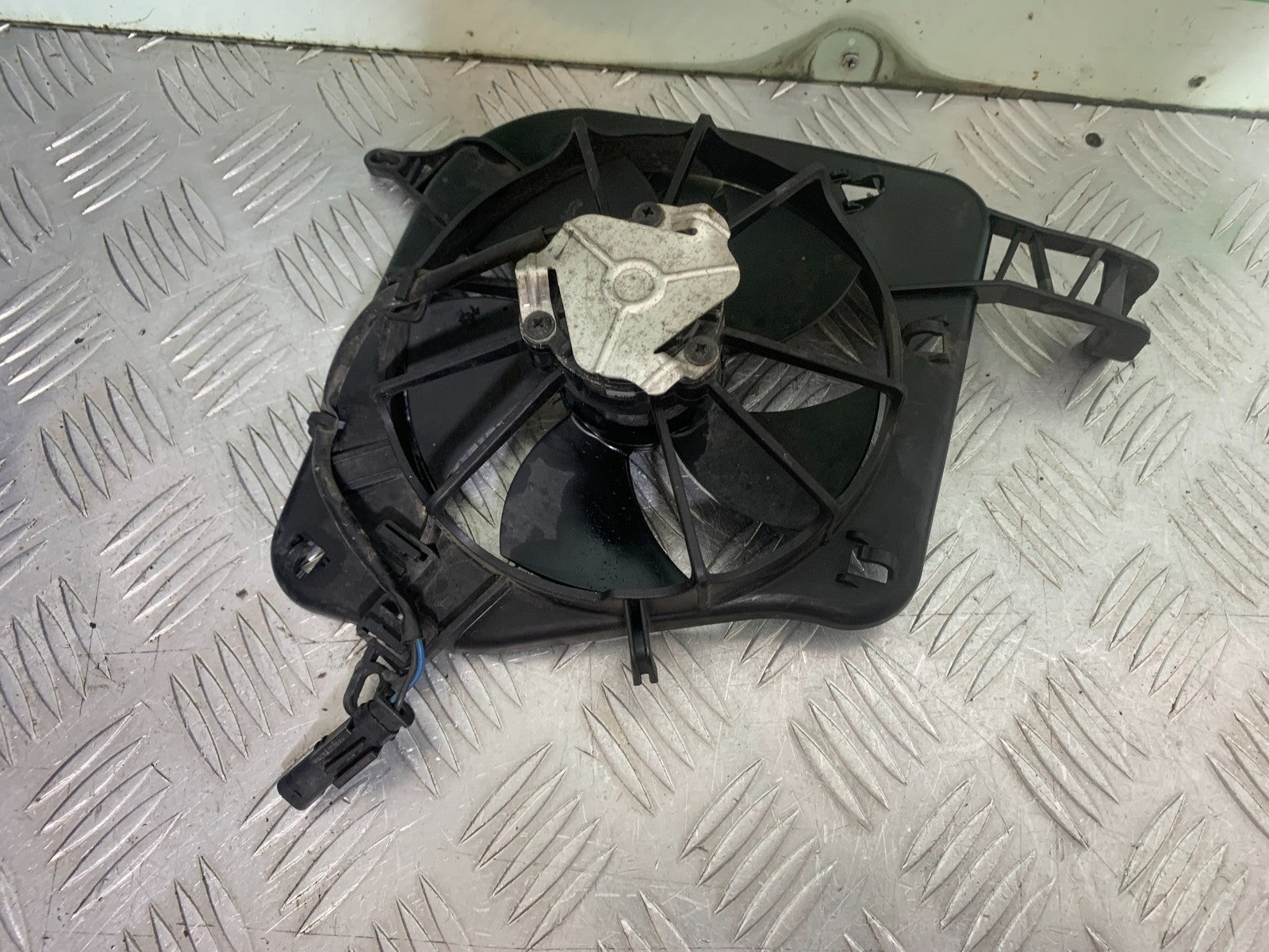 BMW S1000 RR RADIATOR FAN  YEAR 2015-2018 (CMB1246)