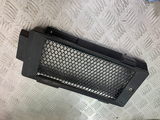 HONDA VT700 VT 700 SHADOW RADIATOR GRILL  YEAR 1984-85 (CMB1328)