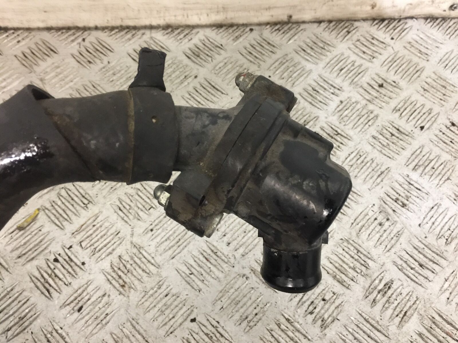 YAMAHA FZ1-N THERMOSTAT  YEAR 2006-2012  (STOCK 787)